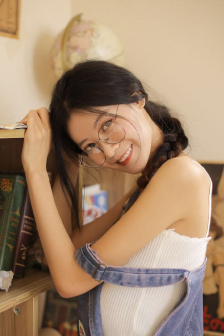 小寡妇好紧进去了好大看视频一