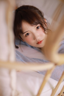 赤裸羔羊